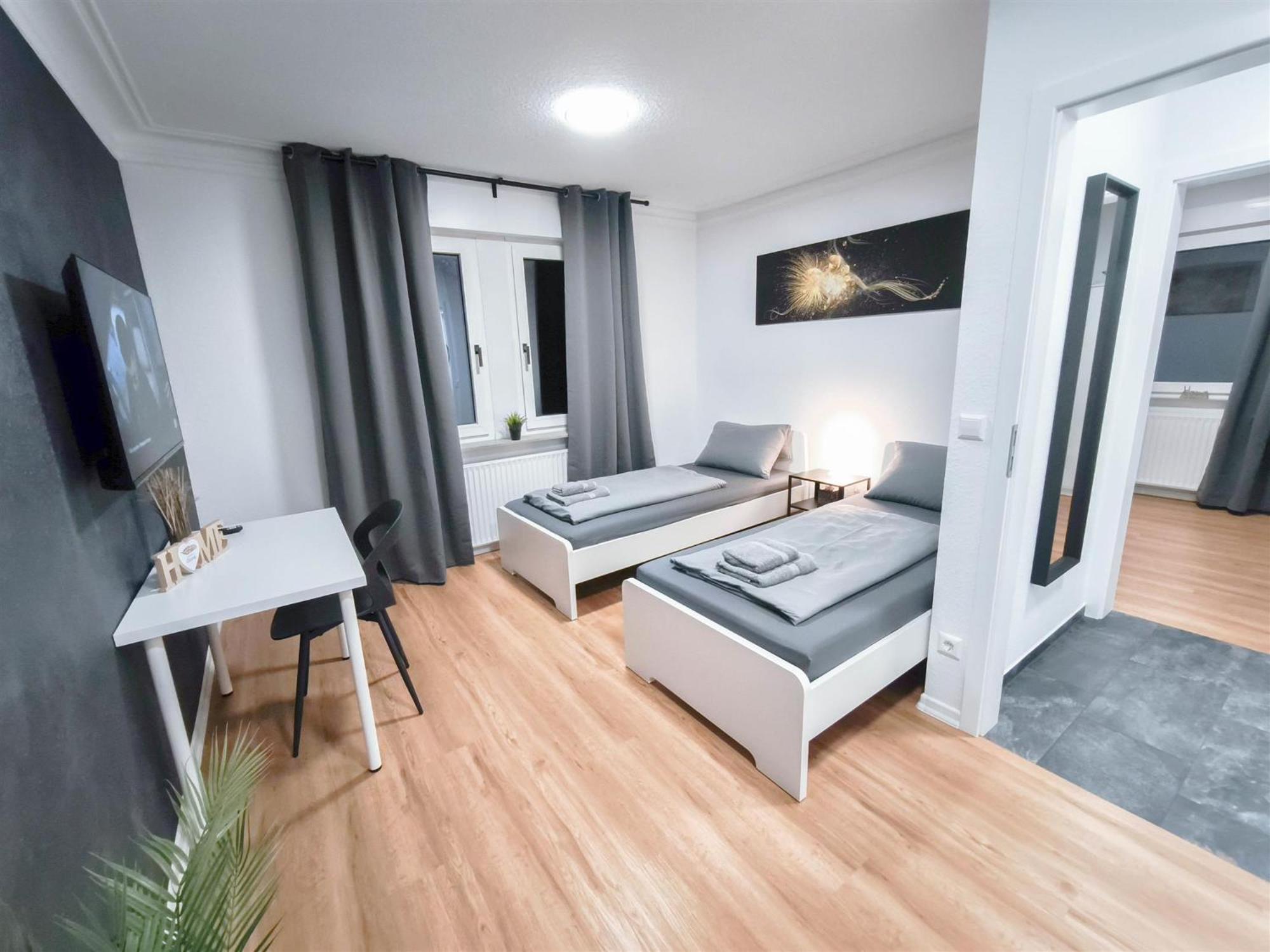 Alfa 4 4br Tv Wifi Wm Nahe Wasen & Daimler L 7beds I 8 People I Kitchen L Bathroom Apartment