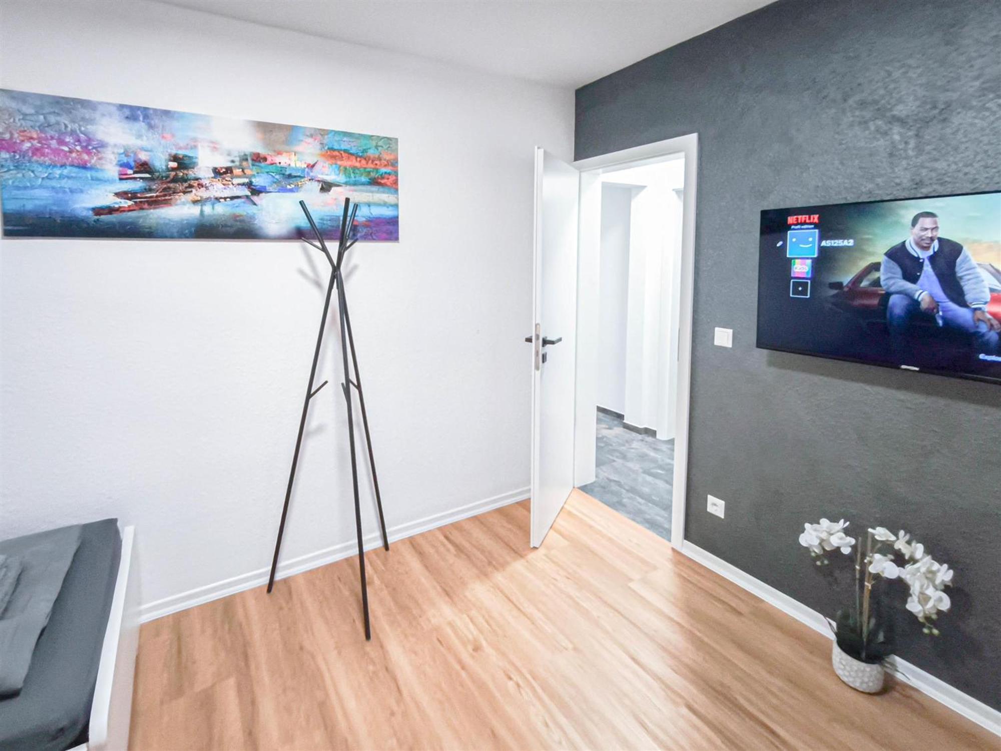 Alfa 4 4br Tv Wifi Wm Nahe Wasen & Daimler L 7beds I 8 People I Kitchen L Bathroom *