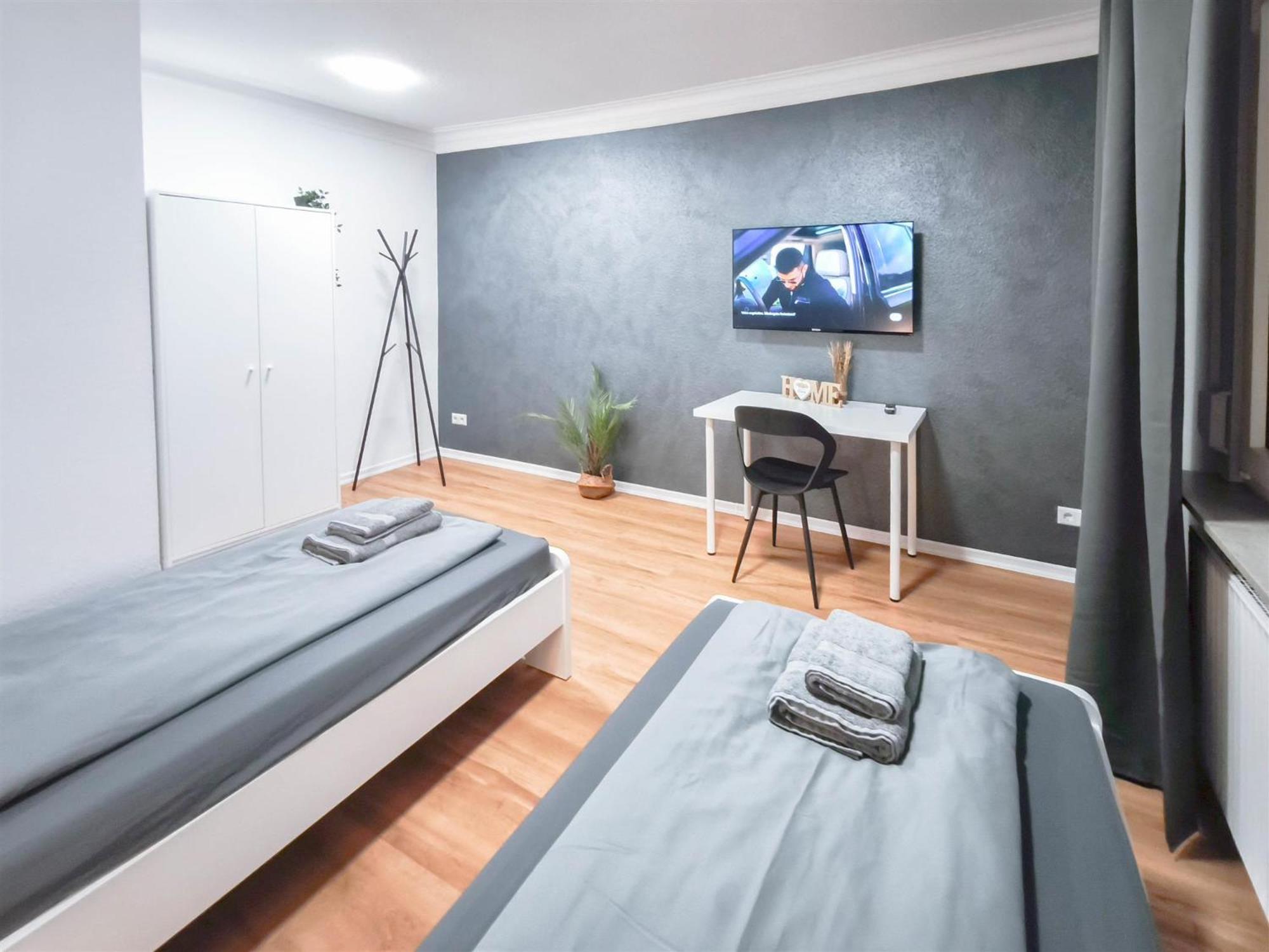 Alfa 4 4br Tv Wifi Wm Nahe Wasen & Daimler L 7beds I 8 People I Kitchen L Bathroom Apartment